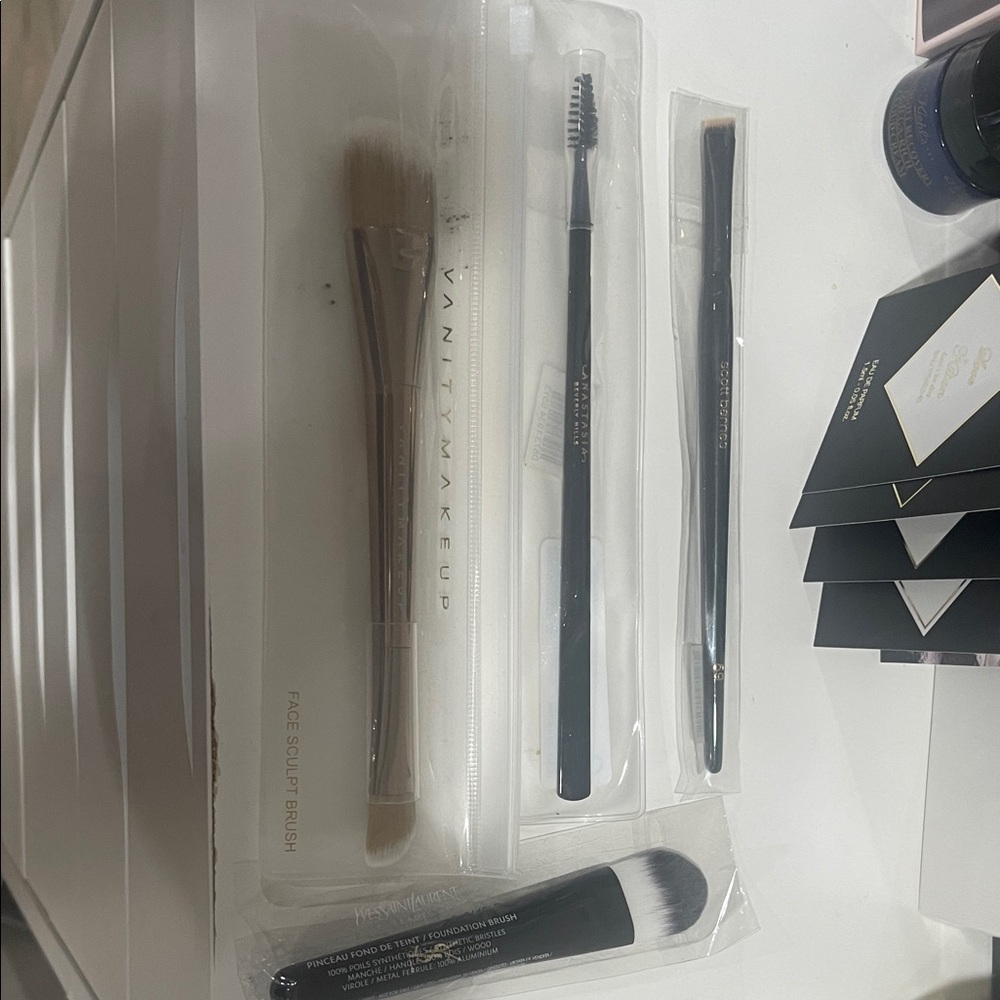 4 item brush bundle YSL, Scott Barnes, Anastasia and vanity makeup